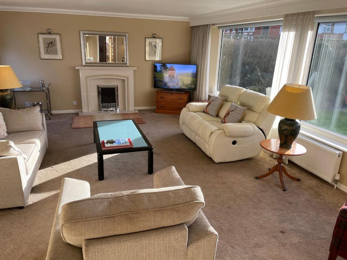 'Sounion' - Fabulous, Spacious Modern House With Large Private Garden In Leafy Lytham Lytham St Annes Exterior photo